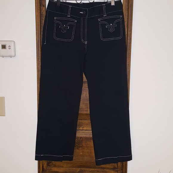 Awesome Capris - Picture 1 of 7